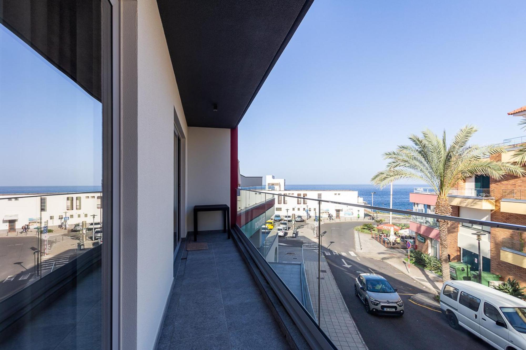 Luxury And Modern Apartment In Porto Moniz Center Eksteriør bilde