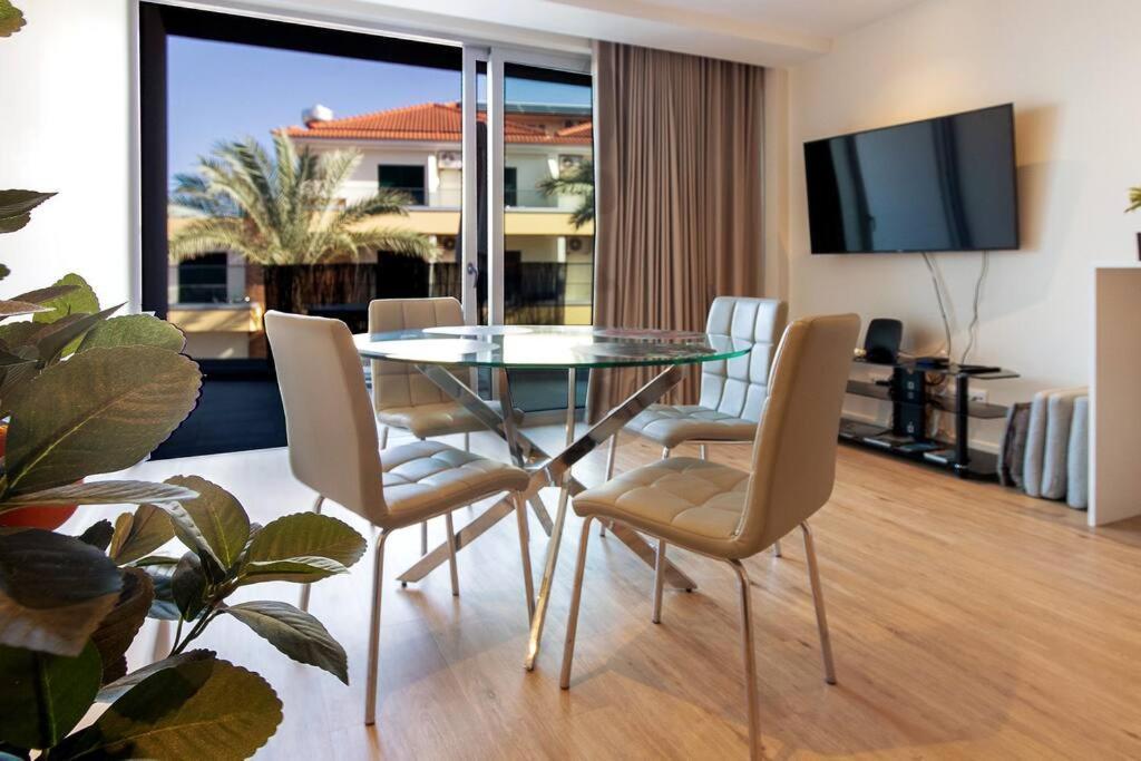 Luxury And Modern Apartment In Porto Moniz Center Eksteriør bilde