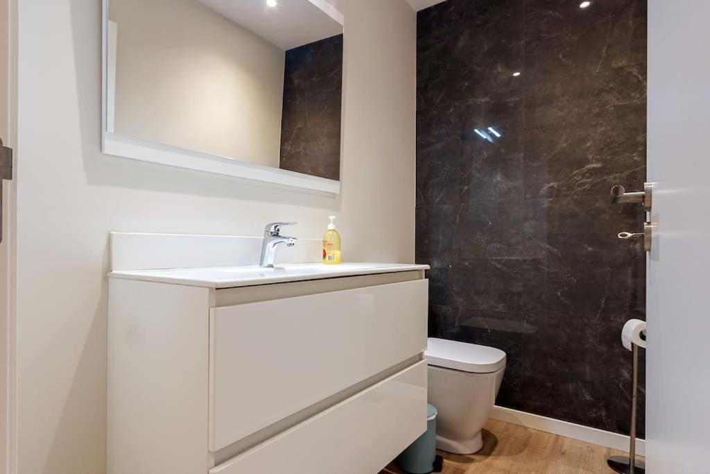 Luxury And Modern Apartment In Porto Moniz Center Eksteriør bilde